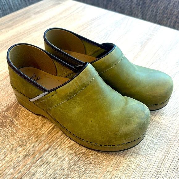 Dansko clogs - Picture 1 of 11